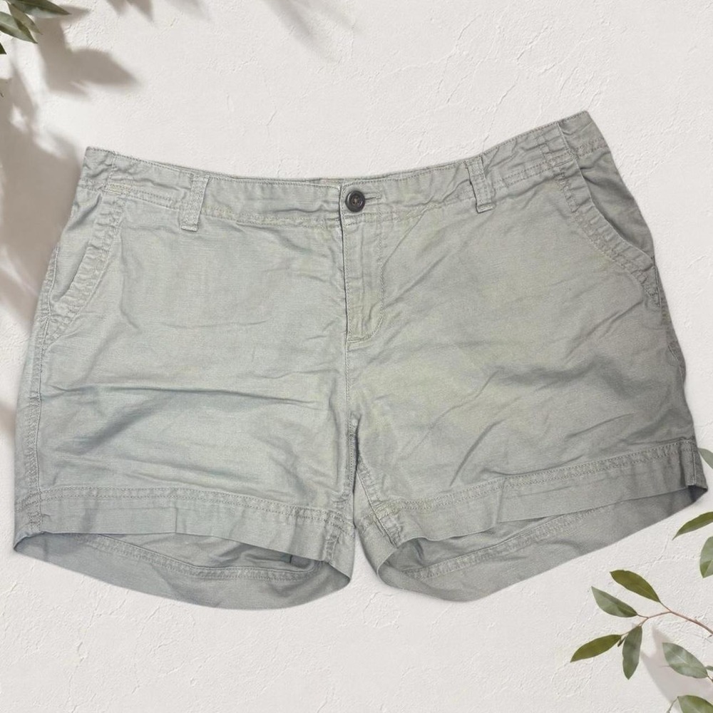 The North Face Khaki Hiking Shorts Womens 12 Long Outdoor Gorpcore Travel Tan